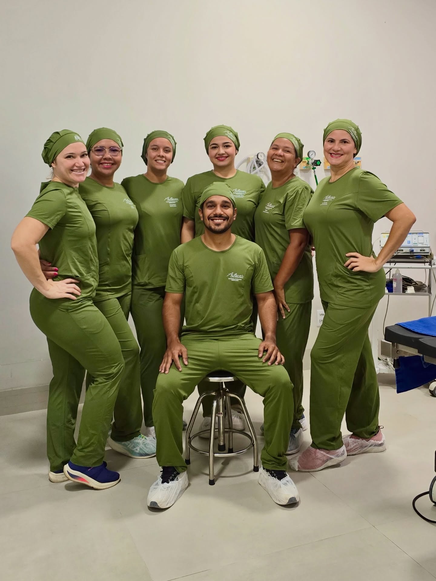 Equipe cirúrgica do Dr. Antenor Rodrigues